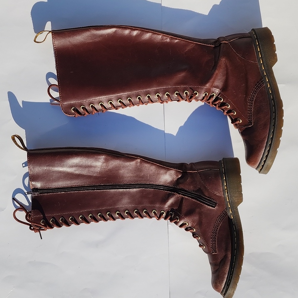 Dr. Martens 1B60 Bex Leather Pisa Lace-Up 20-Eyelet Knee-High Boots Size 8